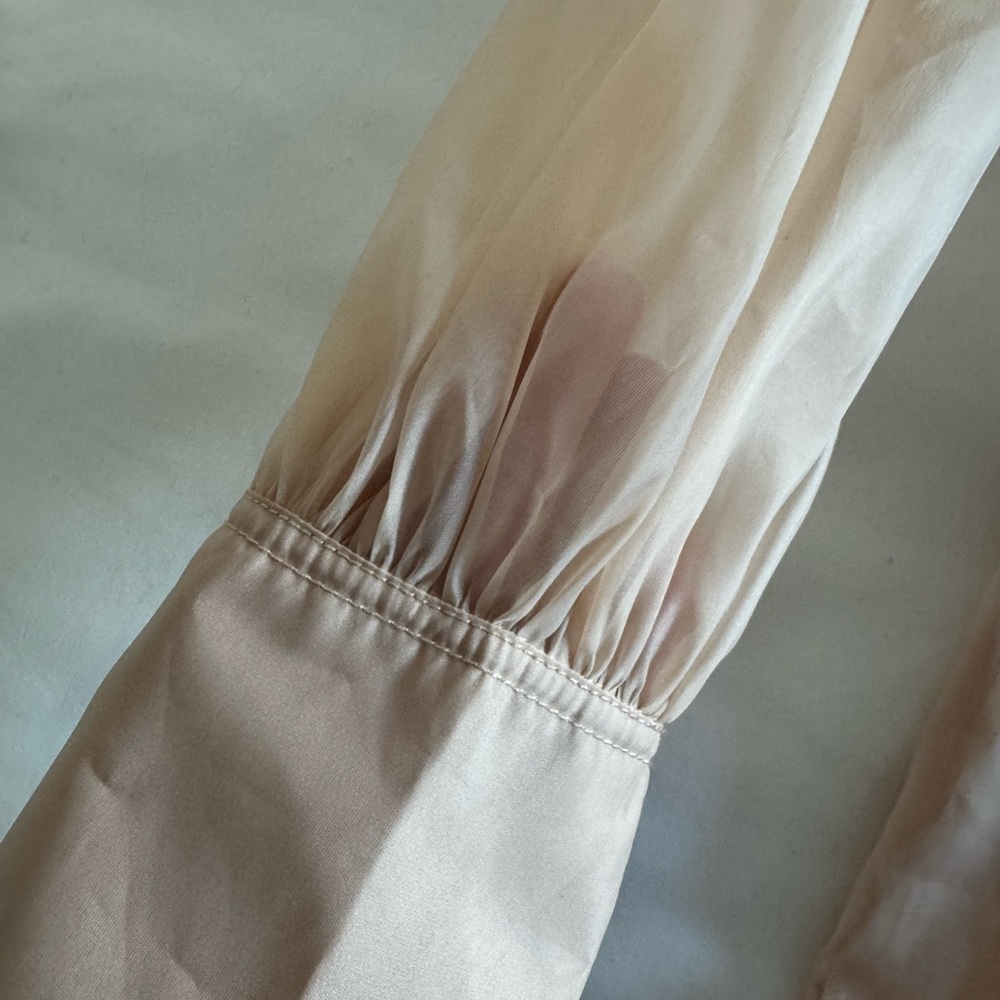 L’Academie Penélope Champagne Cream V-Neck Long sleeve Dress - Picture 6 of 9